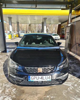 Seat Leon cena 120000 przebieg: 32755, rok produkcji 2020 z Hel małe 56
